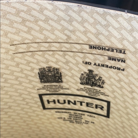 Size 7 Black Tall Gloss Hunter Rain Boots - Picture 6 of 6